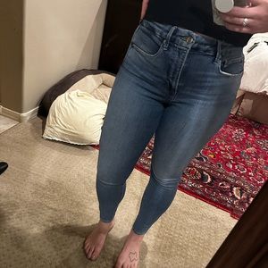 Good American- Good Waist Skinny Jeans